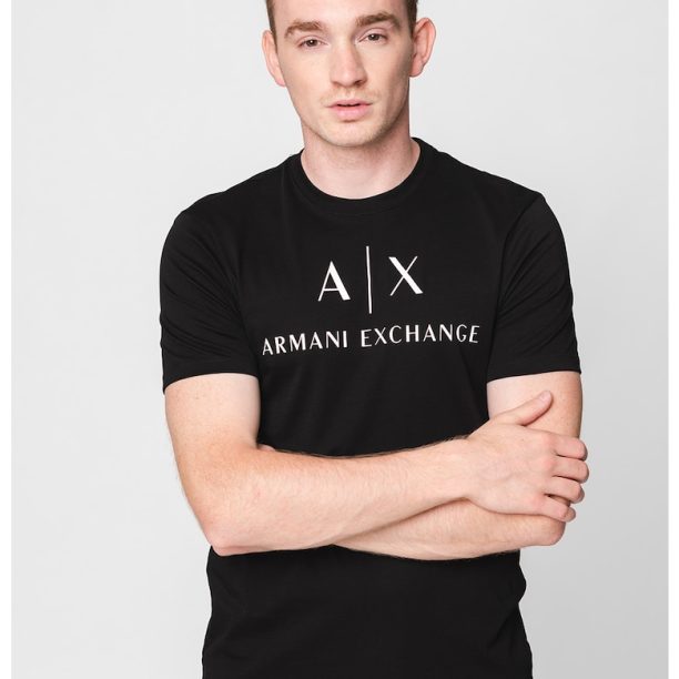 Вталена памучна тениска с лого ARMANI EXCHANGE