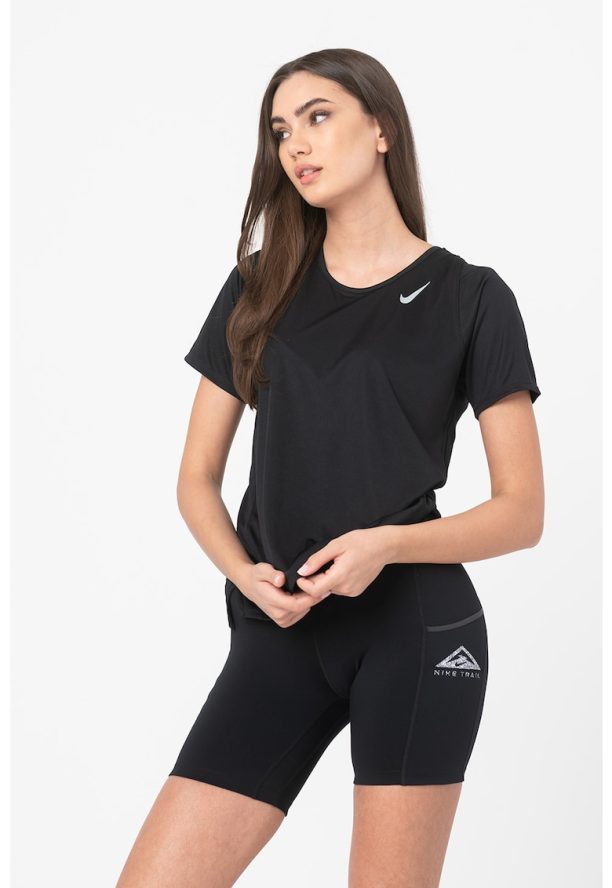 Тениска за бягане Race с Dri-Fit Nike