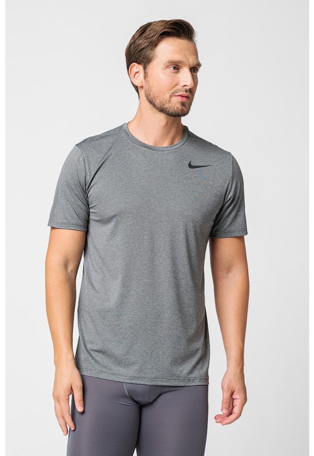 Фитнес тениска с Dri-Fit и лого Nike