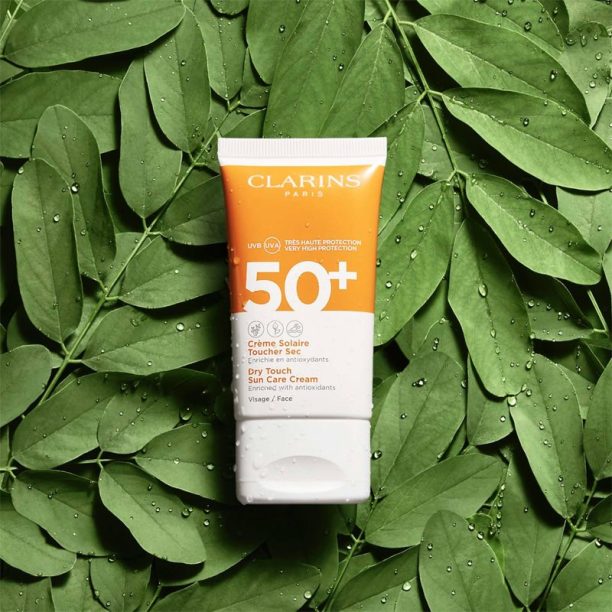 Clarins Dry Touch Sun Care Cream слънцезащитен крем  SPF 50+ 50 мл. купи на топ цена