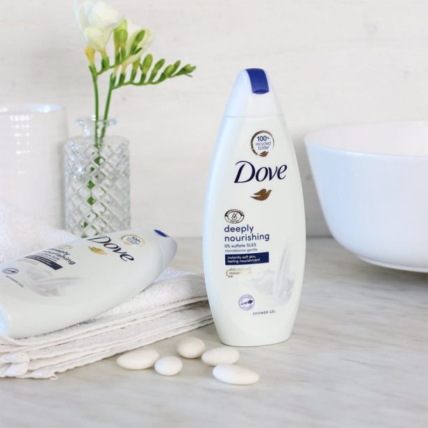 Dove Deeply Nourishing овлажняващ душ гел 250 мл. на ниска цена