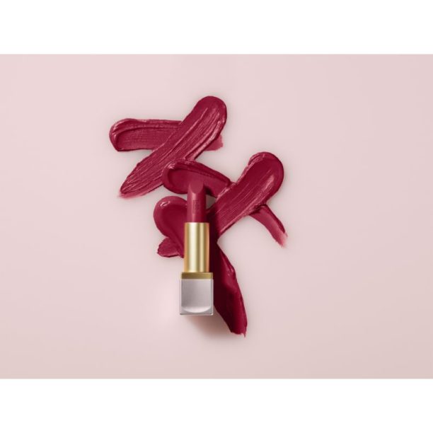 Elizabeth Arden Lip Color Satin луксозно овлажняващо червило с витамин Е цвят 015 Berry Empowered 3