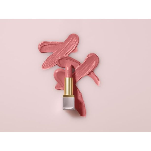 Elizabeth Arden Lip Color Satin луксозно овлажняващо червило с витамин Е цвят 026 Rose Up 3