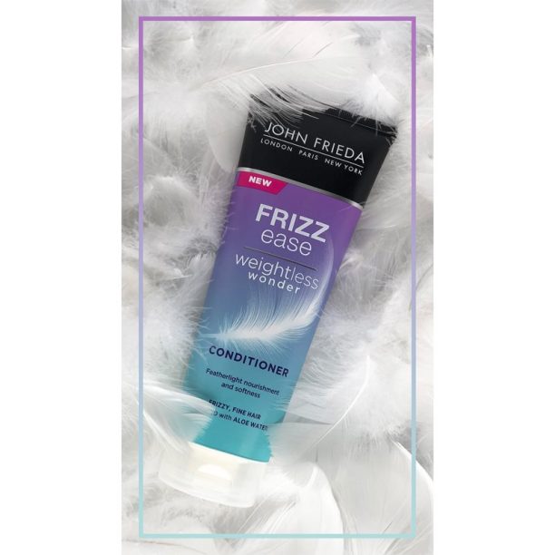 John Frieda Frizz Ease Weightless Wonder изглаждащ балсам за непокорна коса 250 мл. купи на топ цена