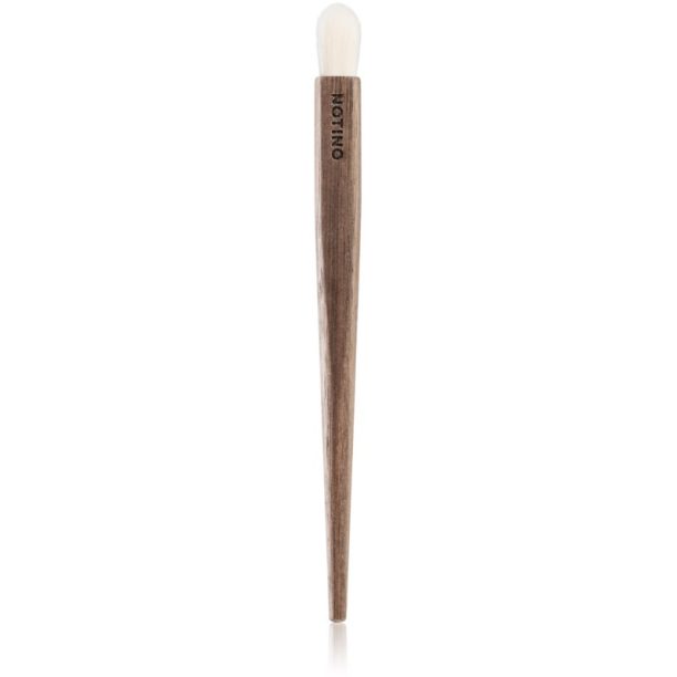 Notino Wooden Collection Crease blending brush четка за сенки и преходи между нюансите 1 бр. на ниска цена