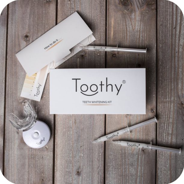 Toothy® Starter комплект за избелване на зъби купи на топ цена