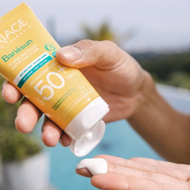 Uriage Bariésun Matifying Fluid SPF 50+ матиращ флуид с хидратиращ ефект SPF 50+ 50 мл. на ниска цена