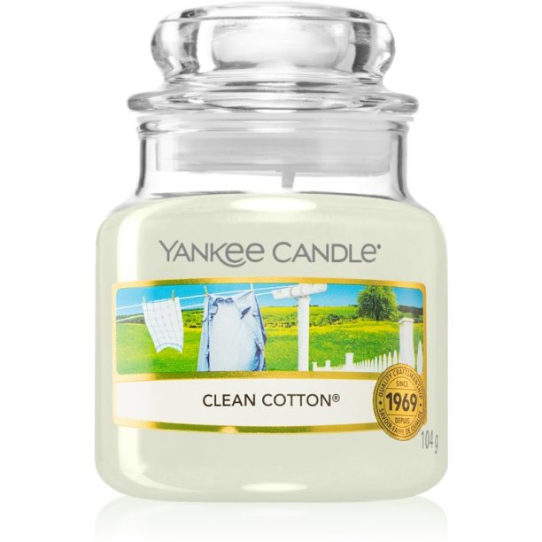 Yankee Candle Clean Cotton ароматна свещ 104 гр.