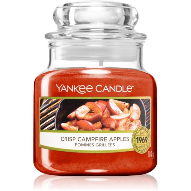 Yankee Candle Crisp Campfire Apple ароматна свещ 104 гр.