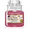 Yankee Candle Merry Berry ароматна свещ 104 гр.