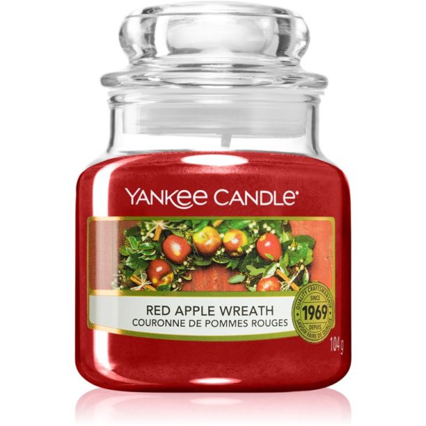 Yankee Candle Red Apple Wreath ароматна свещ 104 гр.