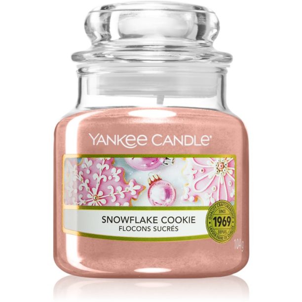 Yankee Candle Snowflake Cookie ароматна свещ Classic голяма 104 гр.