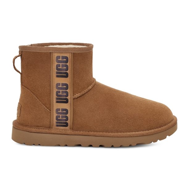 Велурени боти Classic с лого UGG