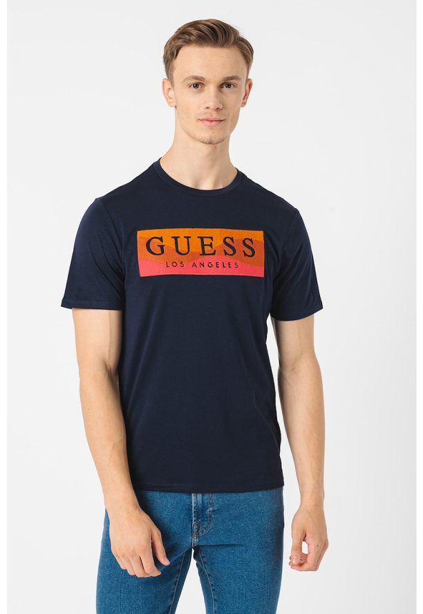 Вталена тениска от памук GUESS JEANS