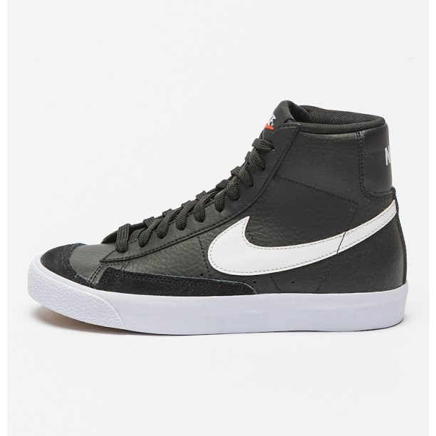 Кожени спортни обувки Blazer Mid '77 с велур Nike