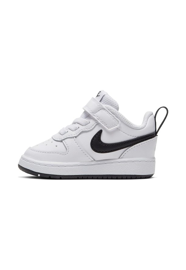 Кожени спортни обувки Court Borough Low 2 с перфорации Nike