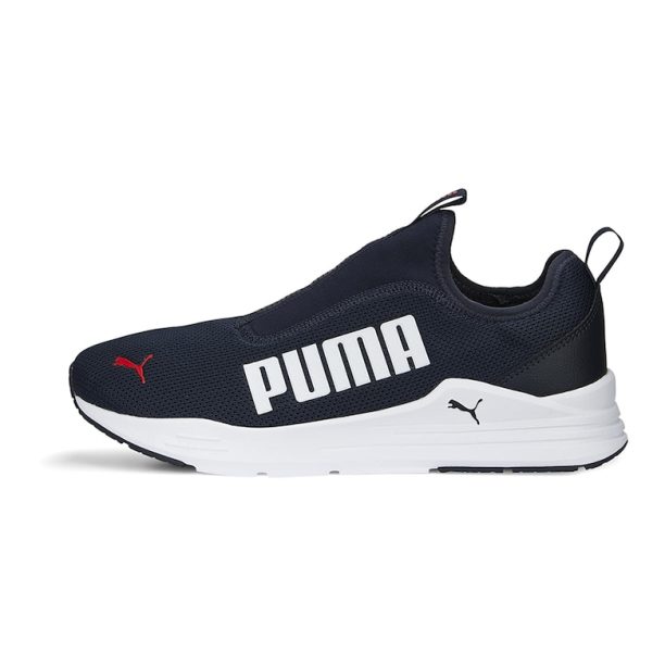 Мрежести спортни обувки Wired Rapid Puma