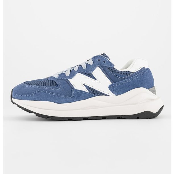 Спортни обувки 57/40 с велур New Balance