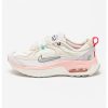 Спортни обувки Air Max Bliss с велур Nike