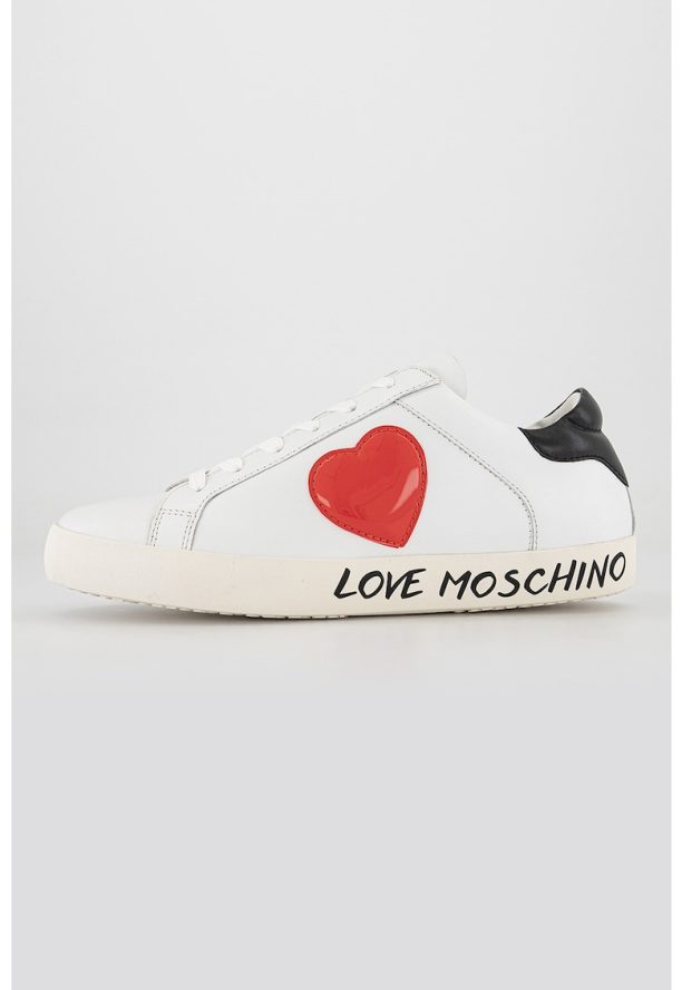 Спортни обувки от еко кожа Love Moschino