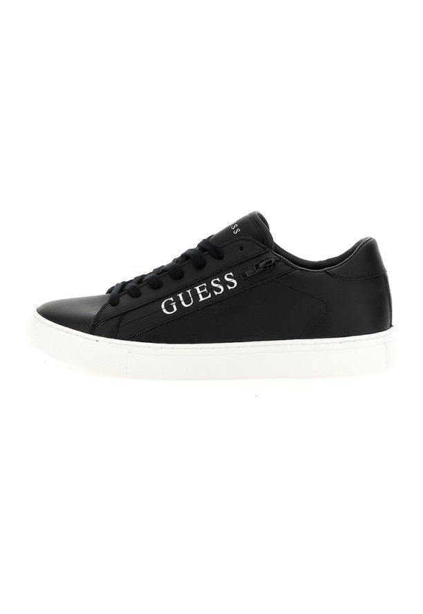 Спортни обувки от еко кожа с цип Guess