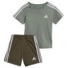 Тениска и къс панталон с контрасти adidas Sportswear