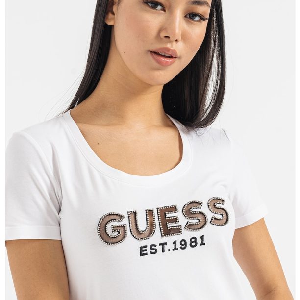 Тениска по тялото с лого с декоративни камъни GUESS JEANS