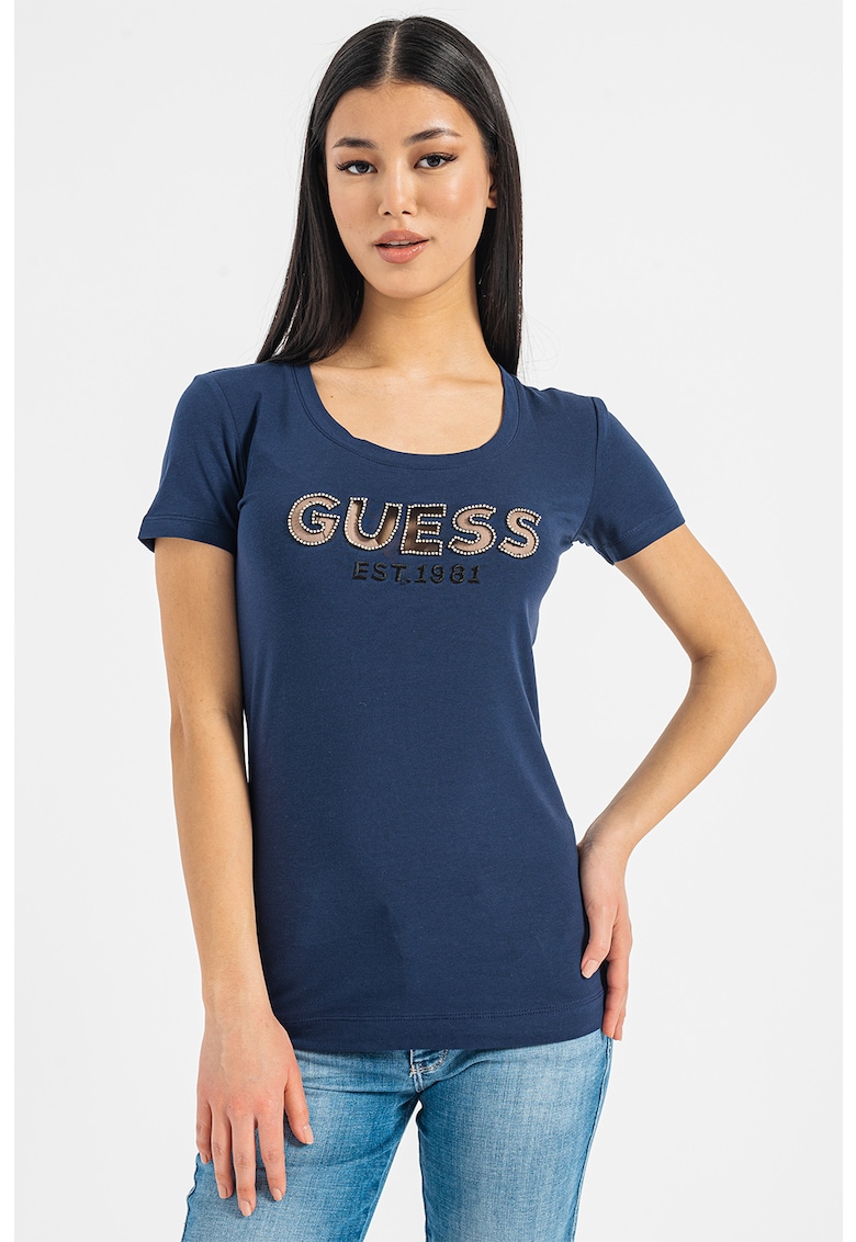 Тениска по тялото с лого с декоративни камъни GUESS JEANS