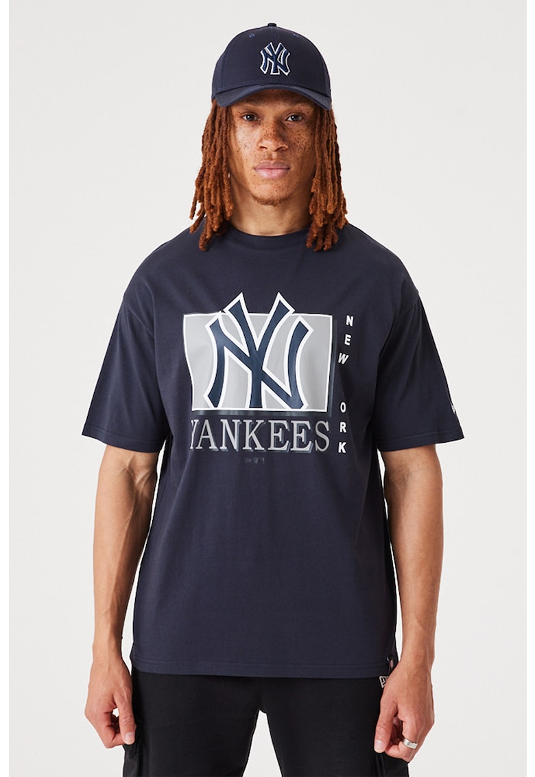 Уголемена тениска New York Yankees с паднали ръкави New Era