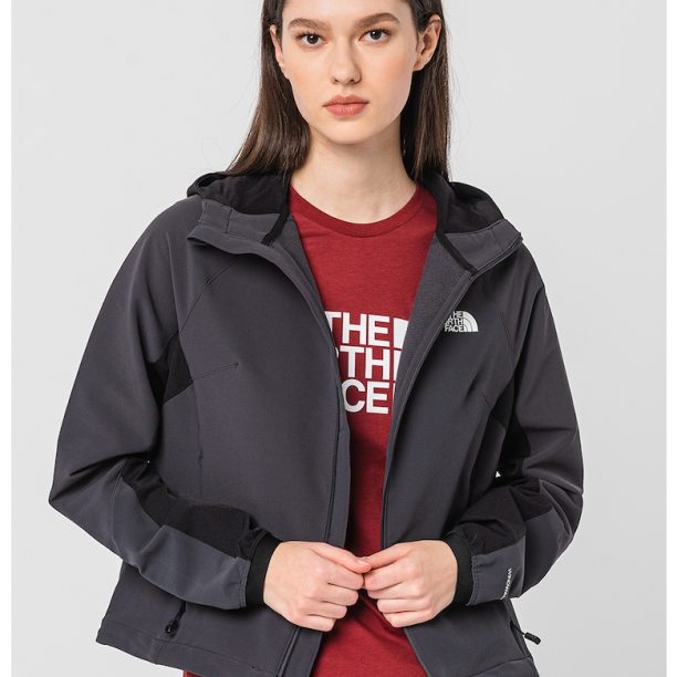 Хайкинг яке Softshell с качулка The North Face