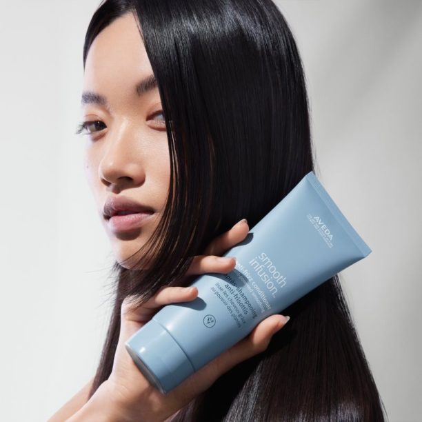 Aveda Smooth Infusion™ Anti-Frizz Conditioner балсам за изглаждане и укротяване на хвърчаща и непокорна коса 40 мл. купи на топ цена