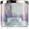 Bath & Body Works Strawberry Snowflakes ароматна свещ 411 гр.