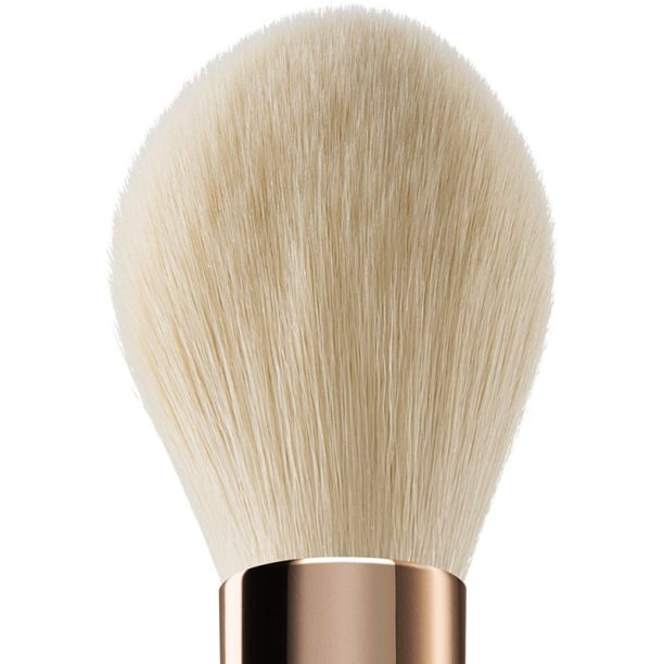 BrushArt Basic Blush brush четка за руж 1 бр. купи на топ цена