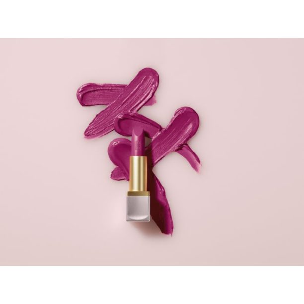 Elizabeth Arden Lip Color Satin луксозно овлажняващо червило с витамин Е цвят 014 Perfectly Plum 3