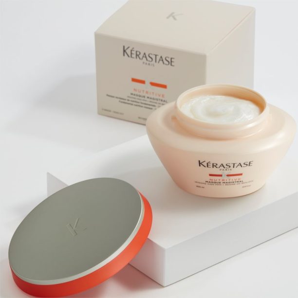 Nutritive Masque Magistral Kérastase Nutritive Masque Magistral интензивна подхранваща маска за нормална към изключително суха и чувствителна коса 200 мл. - оригинален продукт