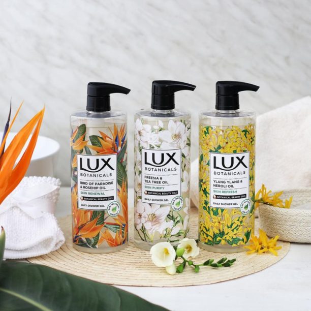 Lux Maxi Ylang Ylang & Aloe Vera душ гел с дозатор 750 мл. купи на топ цена