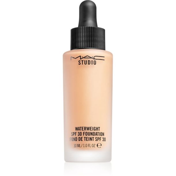 MAC Cosmetics  Studio Waterweight SPF 30 Foundation лек хидратиращ фон дьо тен SPF 30 цвят NC 30 30 мл. на ниска цена