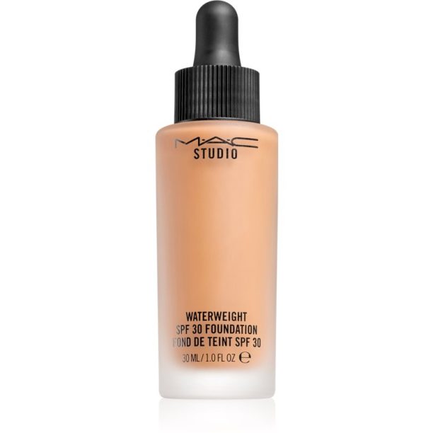 MAC Cosmetics  Studio Waterweight SPF 30 Foundation лек хидратиращ фон дьо тен SPF 30 цвят NC 44 30 мл. на ниска цена