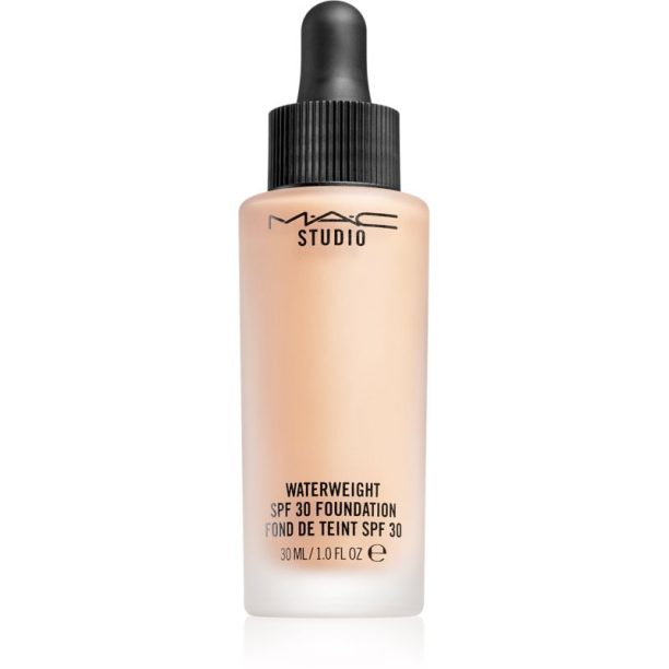 MAC Cosmetics  Studio Waterweight SPF 30 Foundation лек хидратиращ фон дьо тен SPF 30 цвят NW 15 30 мл. на ниска цена