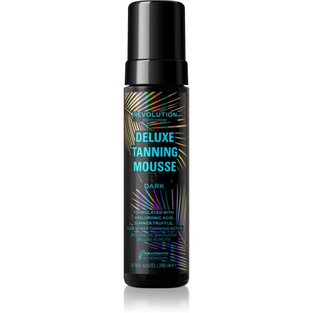 Makeup Revolution Beauty Tanning Deluxe Mousse автобронзираща пяна за бърз тен цвят Dark 200 мл. на ниска цена