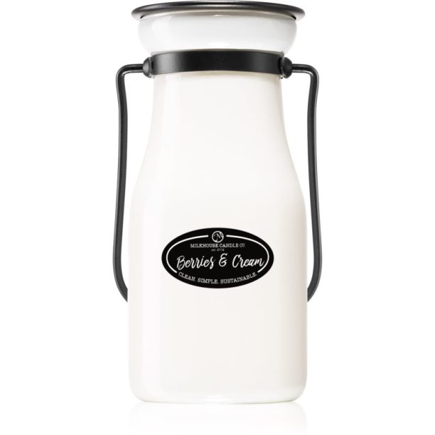 Milkhouse Candle Co. Creamery Berries & Cream ароматна свещ Milkbottle 227 гр.