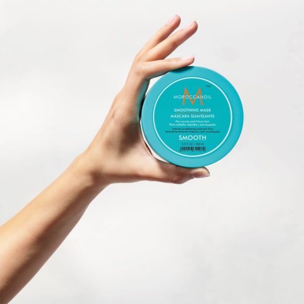 Moroccanoil Smooth възстановяваща маска за изглаждане и подхранване на непокорна коса 250 мл. купи на топ цена