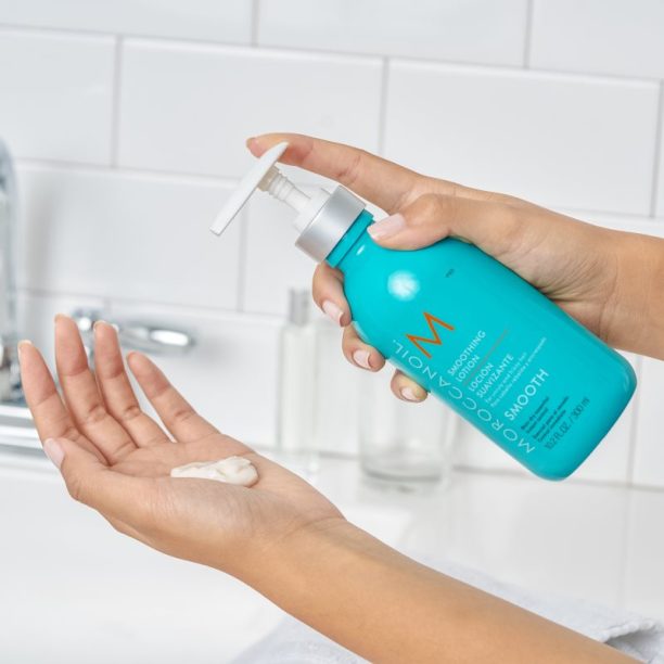 изглаждащ крем  за непокорна коса Moroccanoil