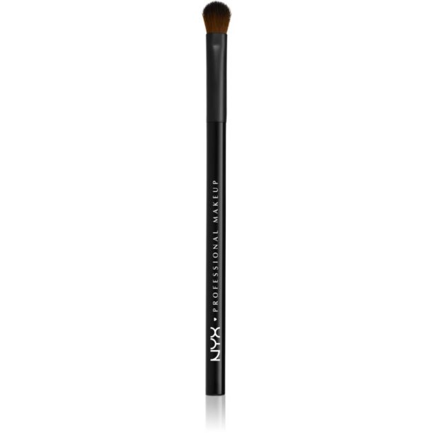 NYX Professional Makeup Pro Brush четка за сенки и преходи между нюансите черен 1 бр.