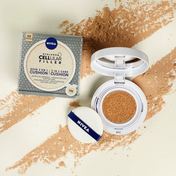 Nivea Hyaluron Cellular Filler Cushion фон дьо тен в гъба 3 в 1 цвят 01 Light 15 гр. купи на топ цена