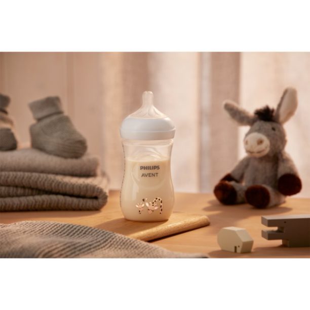 Philips Avent Natural Response 1 m+ бебешко шише Giraffe 260 мл. купи на топ цена