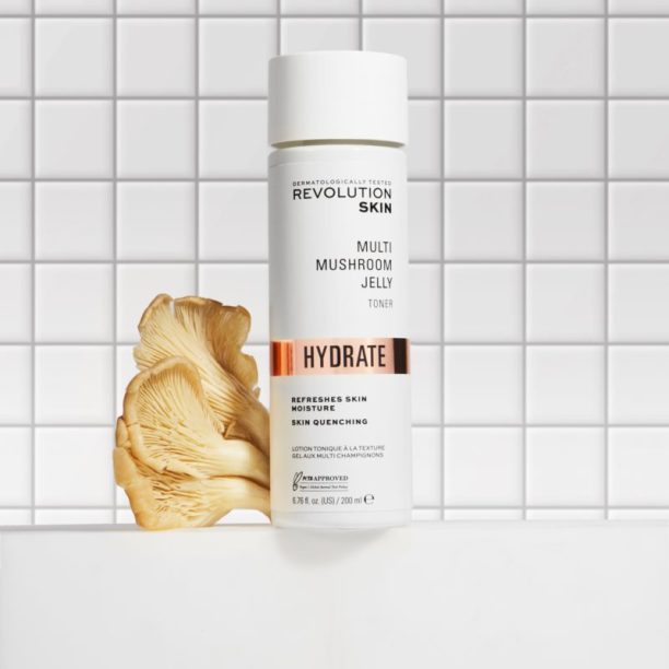 Revolution Skincare Multi Mushroom хидратиращ и подхранващ тоник 200 мл. купи на топ цена