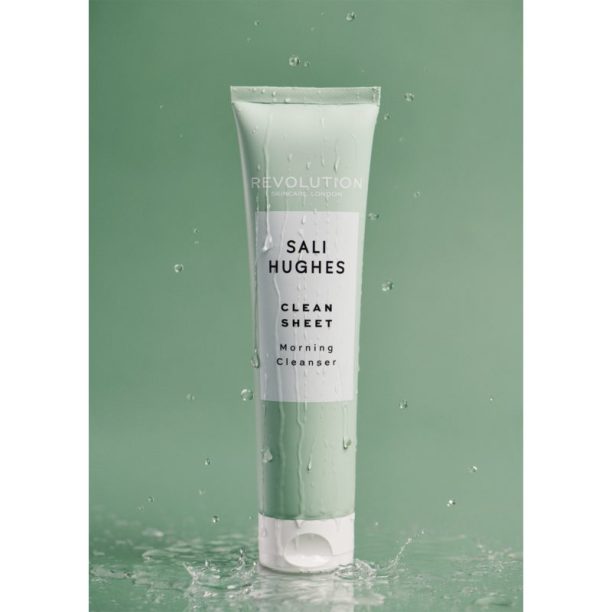 Revolution Skincare X Sali Hughes Clean Sheet нежно почистващ гел крем 100 мл. на ниска цена