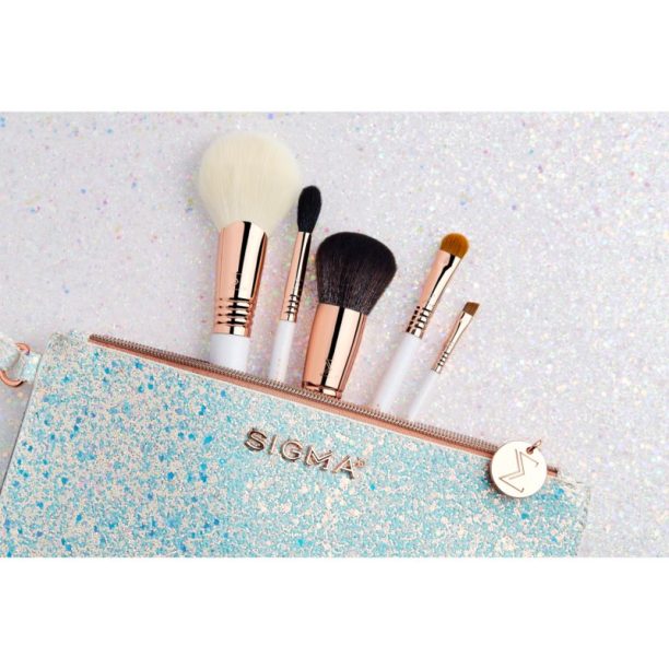 Sigma Beauty Holiday Glam Brush Set комплект за пътуване с четки и чантичка на ниска цена