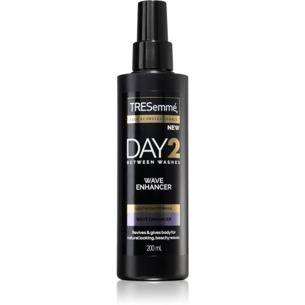 TRESemmé Day 2 Wave Enhancer стилизиращ спрей за дефиниране на вълни 200 мл.